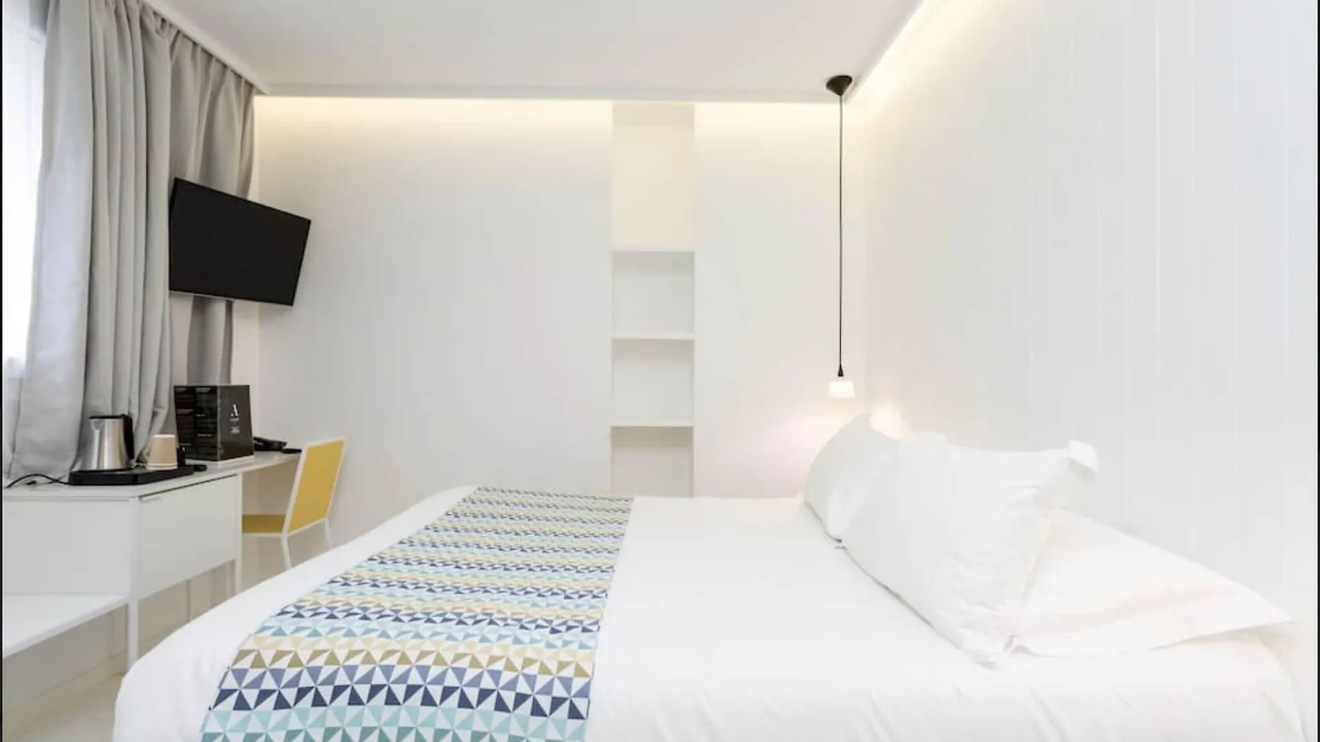 Hotel Atypik Hotel Clichy