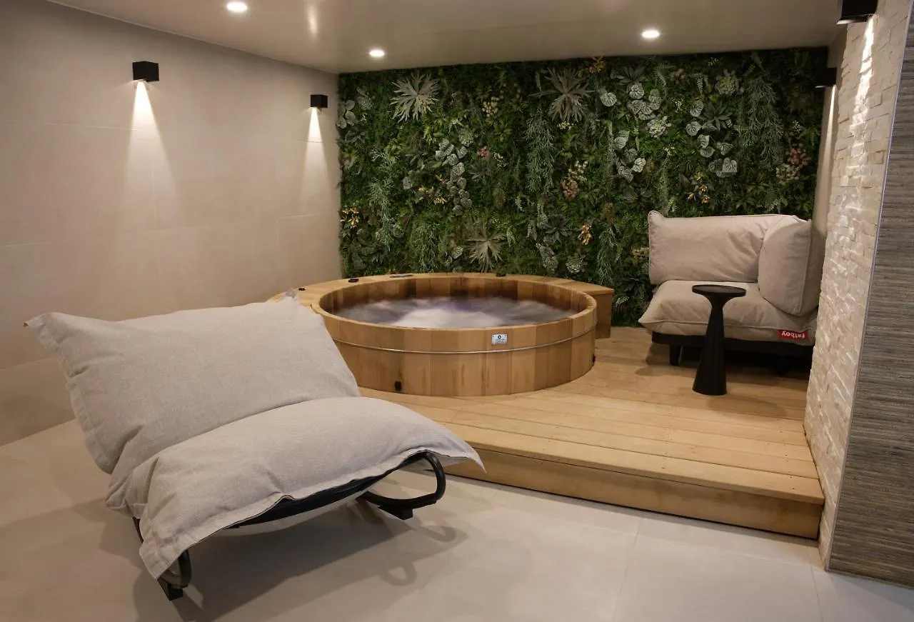Atypik Hotel Clichy