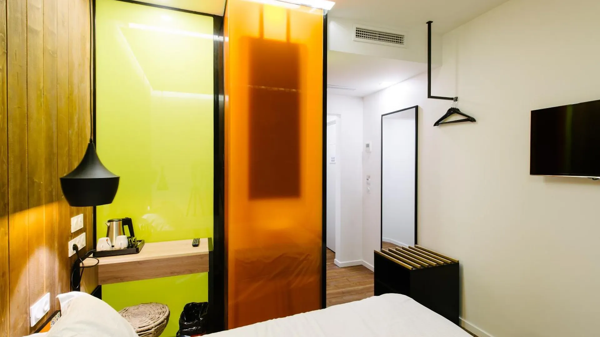 Atypik Hotel Clichy