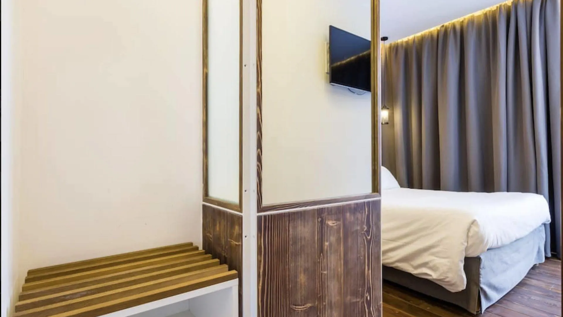 Hotel Atypik Hotel 3*